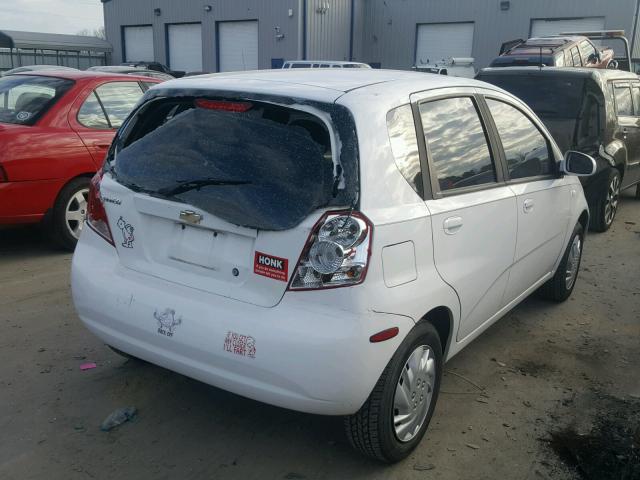 KL1TD66626B660433 - 2006 CHEVROLET AVEO BASE Biały zdjęcie 4