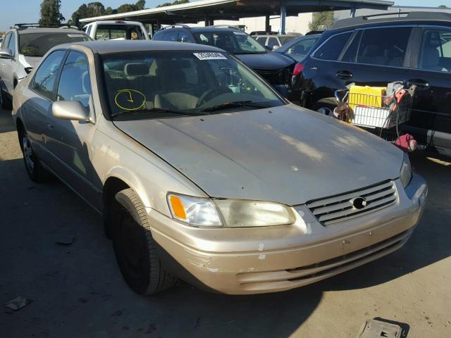 JT2BF22KXW0115854 - 1998 TOYOTA CAMRY CE GOLD photo 1