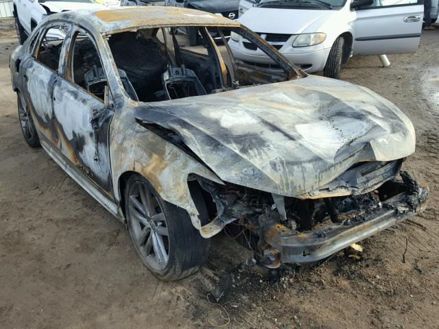 1VWDT7A34HC046335 - 2017 VOLKSWAGEN PASSAT R-L BURN photo 1