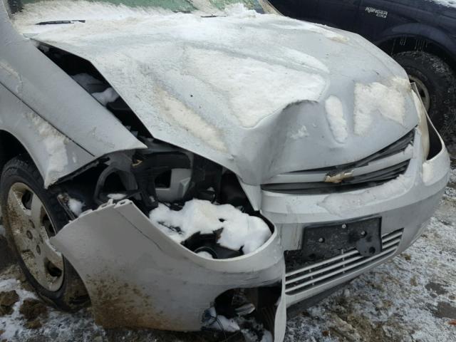 1G1AK52F257504361 - 2005 CHEVROLET COBALT SILVER photo 10