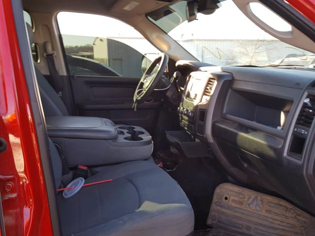 3C6UR5CL8DG551263 - 2013 RAM 2500 ST RED photo 5