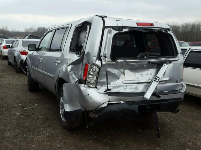 5FNYF3H45EB017136 - 2014 HONDA PILOT EX SILVER photo 3