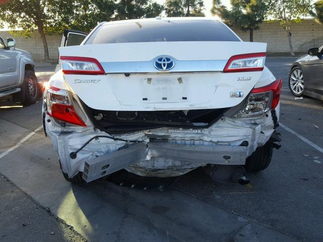 4T1BD1FK3CU009103 - 2012 TOYOTA CAMRY HYBR WHITE photo 9