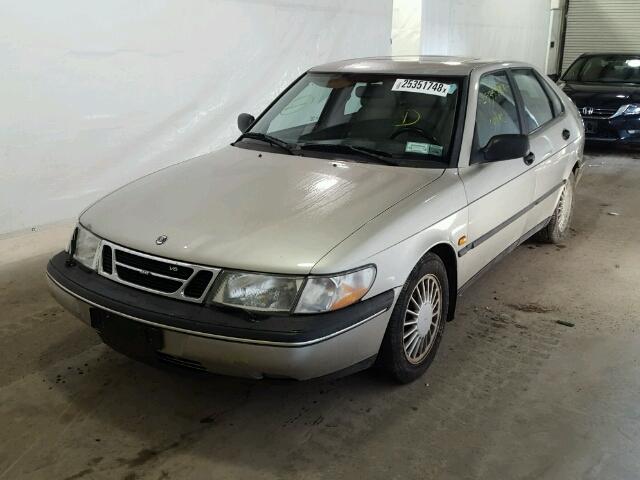 YS3DF58V4S2028221 - 1995 SAAB 900 SE SILVER photo 2