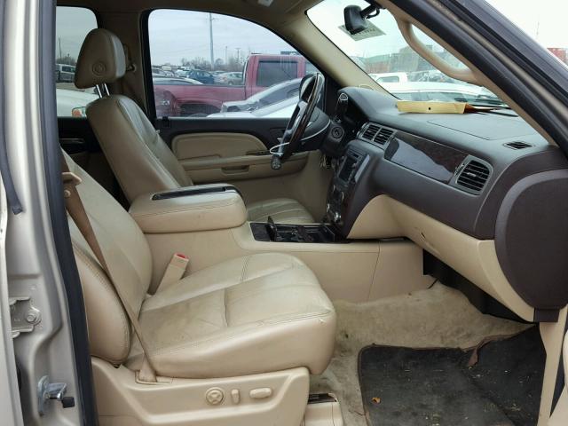 1GKFK63807J332618 - 2007 GMC YUKON DENA BEIGE photo 5