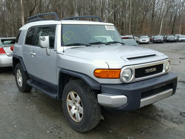 JTEBU11FX70057737 - 2007 TOYOTA FJ CRUISER SILVER photo 1