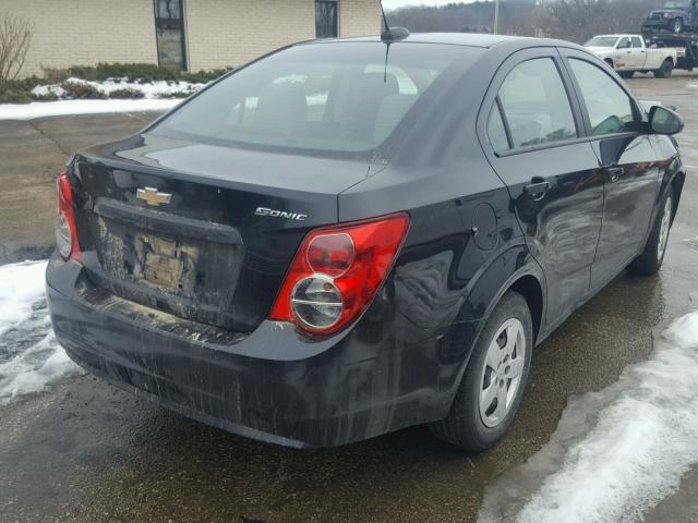 1G1JA5SH9F4112078 - 2015 CHEVROLET SONIC LS Սև լուսանկար 4