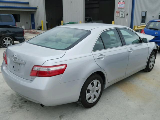 4T1BE46KX8U240960 - 2008 TOYOTA CAMRY CE SILVER photo 4