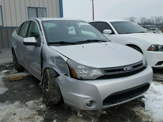1FAHP3GN0AW225749 - 2010 FORD FOCUS SES SILVER photo 1
