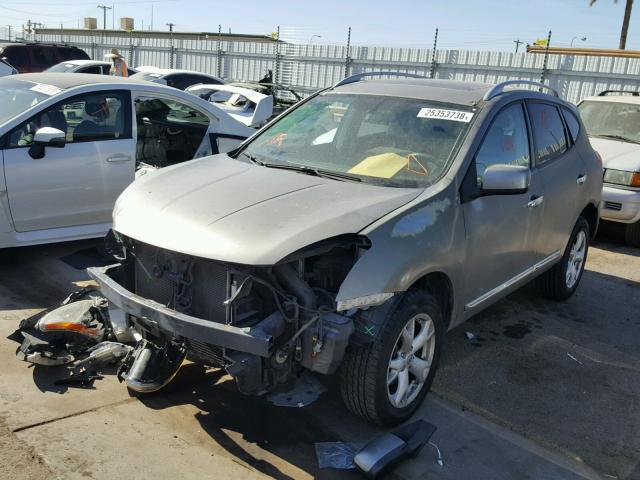 JN8AS5MT0BW570407 - 2011 NISSAN ROGUE S GRAY photo 2