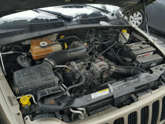 1J4GL58K84W300889 - 2004 JEEP LIBERTY LI TAN photo 7