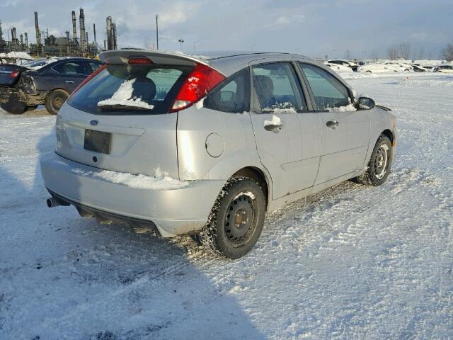 1FAFP37N77W300205 - 2007 FORD FOCUS ZX5 SILVER photo 4