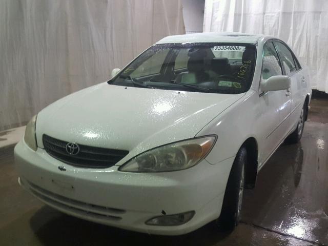 4T1BF30K13U036878 - 2003 TOYOTA CAMRY LE WHITE photo 2