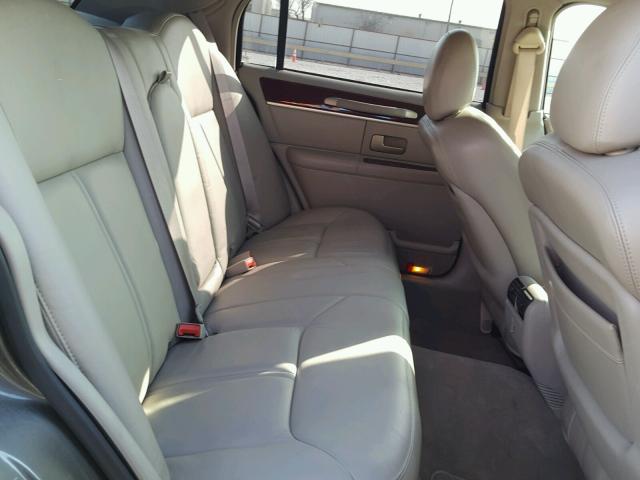 1LNHM83W64Y658219 - 2004 LINCOLN TOWN CAR U GRAY photo 6