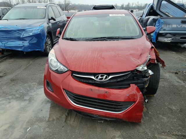 KMHDH4AE7DU553797 - 2013 HYUNDAI ELANTRA GL RED photo 9