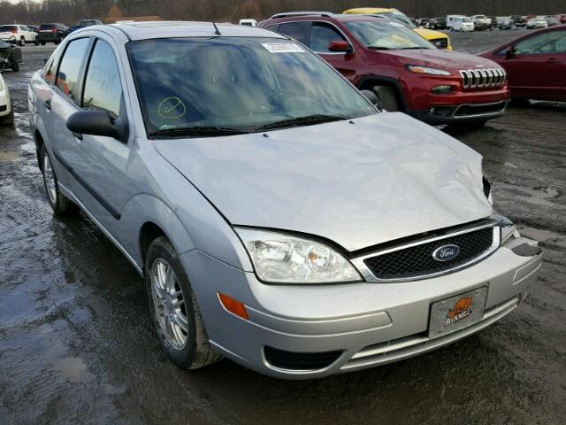 1FAFP34N77W315467 - 2007 FORD FOCUS ZX4 SILVER photo 1