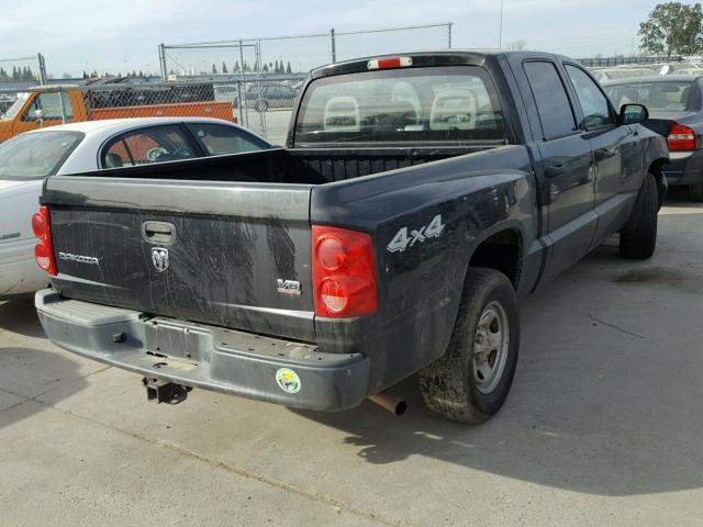 1D7HW28N46S633133 - 2006 DODGE DAKOTA QUA BLACK photo 4