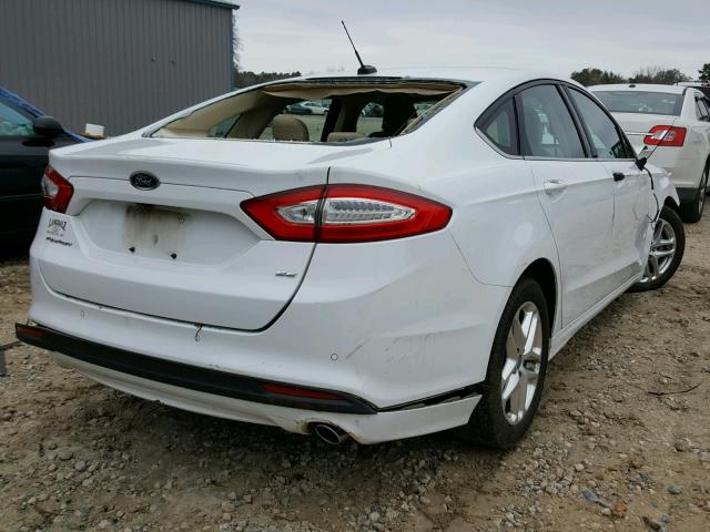 3FA6P0H71DR167275 - 2013 FORD FUSION SE WHITE photo 4