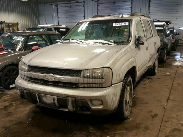 1GNET16S856200812 - 2005 CHEVROLET TRAILBLAZE GRAY photo 2