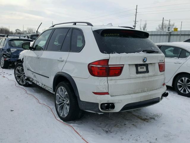 5UXZV8C54DL426498 - 2013 BMW X5 XDRIVE5 WHITE photo 3