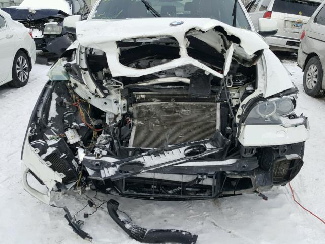 5UXZV8C54DL426498 - 2013 BMW X5 XDRIVE5 WHITE photo 9