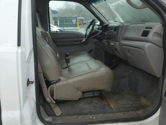 1FTNF21L8XEC80322 - 1999 FORD F250 SUPER WHITE photo 5