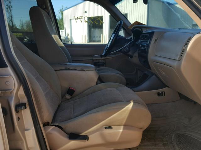 1FMZU35P3WZC26181 - 1998 FORD EXPLORER TAN photo 5