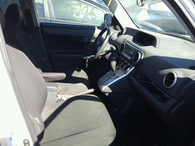 JTLKE50E791087099 - 2009 TOYOTA SCION XB 白色 照片 5