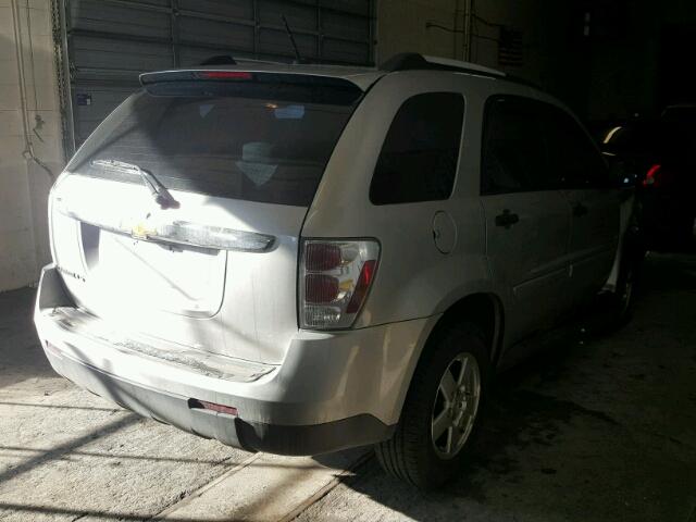 2CNDL13F476107256 - 2007 CHEVROLET EQUINOX LS SILVER photo 4