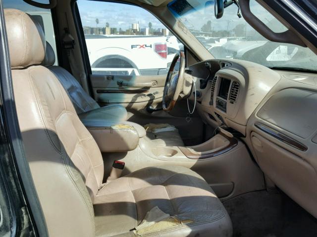 5LMPU28L8XLJ11832 - 1999 LINCOLN NAVIGATOR ორფეროვანი ფოტო 5