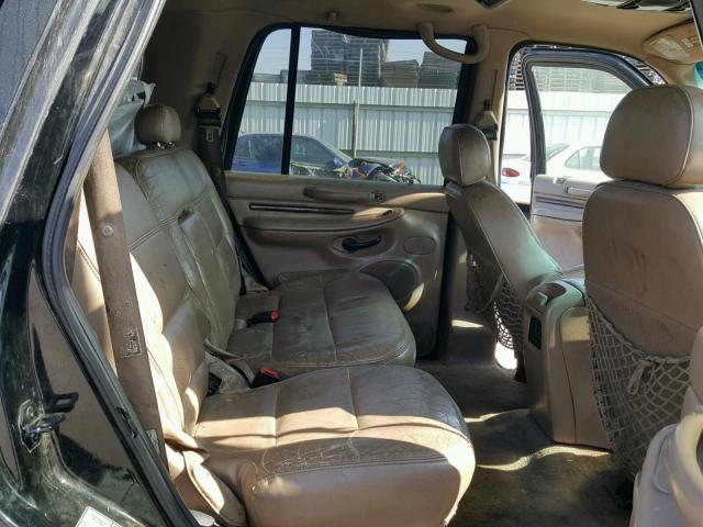 5LMPU28L8XLJ11832 - 1999 LINCOLN NAVIGATOR ორფეროვანი ფოტო 6