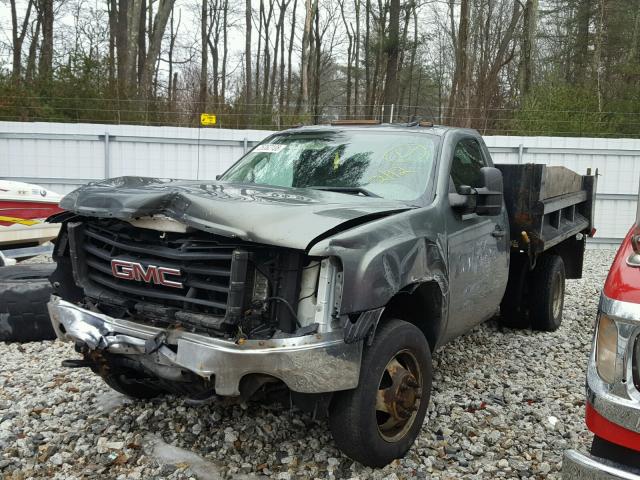 1GDJK74689F153107 - 2009 GMC SIERRA K35 GRAY photo 2