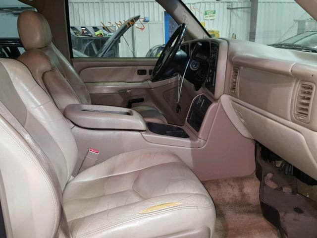 1GNEC13Z13J117993 - 2003 CHEVROLET TAHOE C150 BROWN photo 5