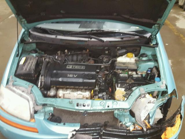 KL1TD62675B368295 - 2005 CHEVROLET AVEO BASE Zielony zdjęcie 7