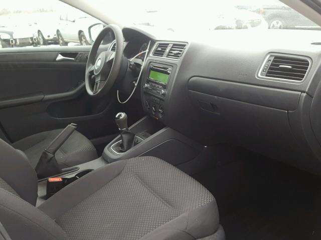 3VW1K7AJ1EM444732 - 2014 VOLKSWAGEN JETTA BASE 银色 照片 5