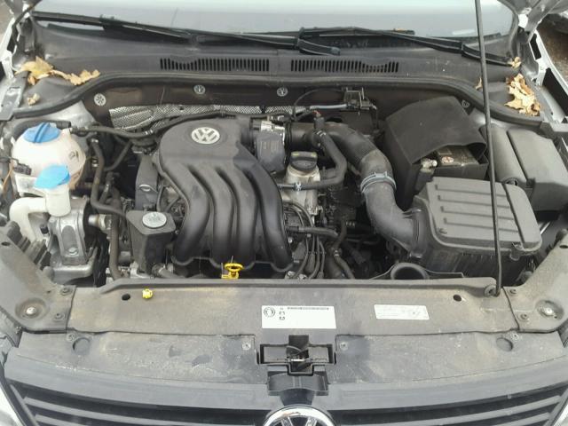 3VW1K7AJ1EM444732 - 2014 VOLKSWAGEN JETTA BASE 银色 照片 7