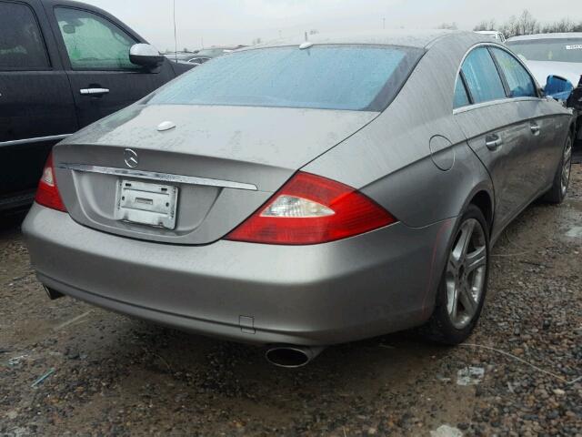 WDDDJ75X16A074226 - 2006 MERCEDES-BENZ CLS 500C GRAY photo 4