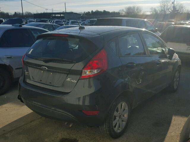 3FADP4EJ3BM115302 - 2011 FORD FIESTA SE GRAY photo 4