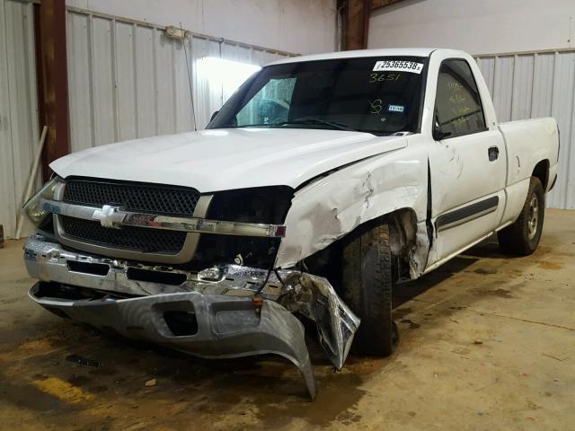 1GCEC14X15Z213651 - 2005 CHEVROLET SILVERADO WHITE photo 2