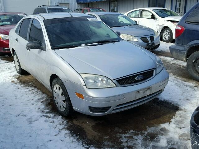 1FAFP34N66W176625 - 2006 FORD FOCUS ZX4 SILVER photo 1