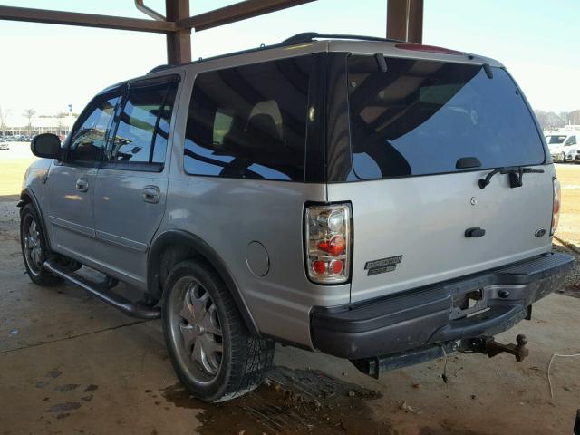 1FMRU15W51LA22411 - 2001 FORD EXPEDITION SILVER photo 3