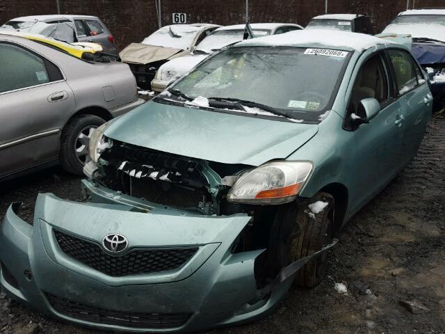 JTDBT903091331344 - 2009 TOYOTA YARIS GREEN photo 2