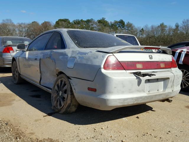 1HGCG2254YA001169 - 2000 HONDA ACCORD EX SILVER photo 3