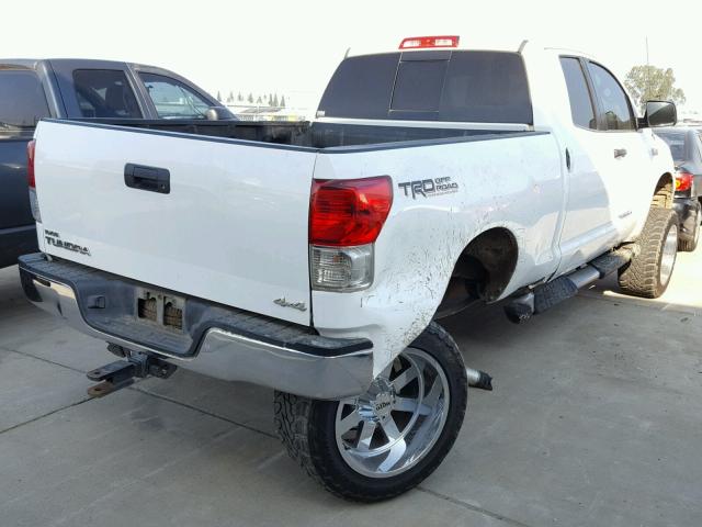 5TFUY5F12AX108734 - 2010 TOYOTA TUNDRA DOU WHITE photo 4