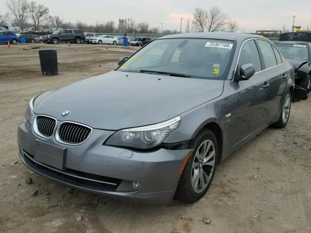 WBANV9C53AC391824 - 2010 BMW 535 XI GRAY photo 2