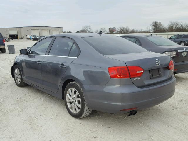 3VWD07AJ5EM204733 - 2014 VOLKSWAGEN JETTA SE GRAY photo 3