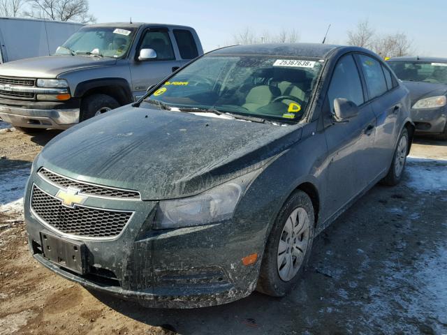 1G1PA5SH3E7143849 - 2014 CHEVROLET CRUZE LS GREEN photo 2