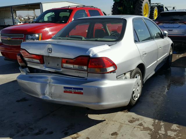 JHMCG56401C030940 - 2001 HONDA ACCORD LX SILVER photo 4