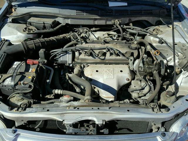 JHMCG56401C030940 - 2001 HONDA ACCORD LX SILVER photo 7