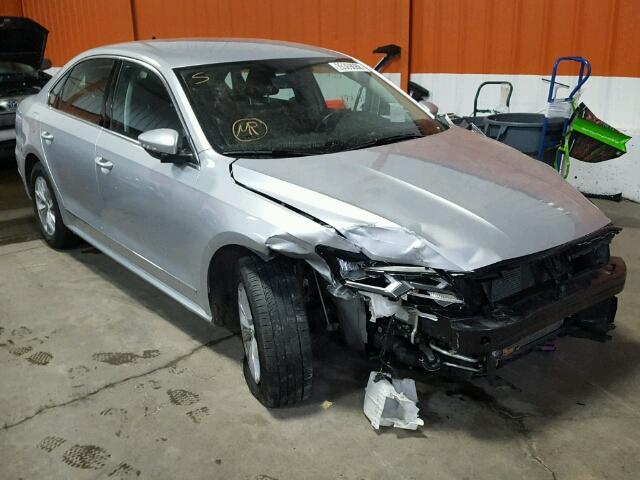 1VWAT7A31HC044559 - 2017 VOLKSWAGEN PASSAT S Silber Foto 1